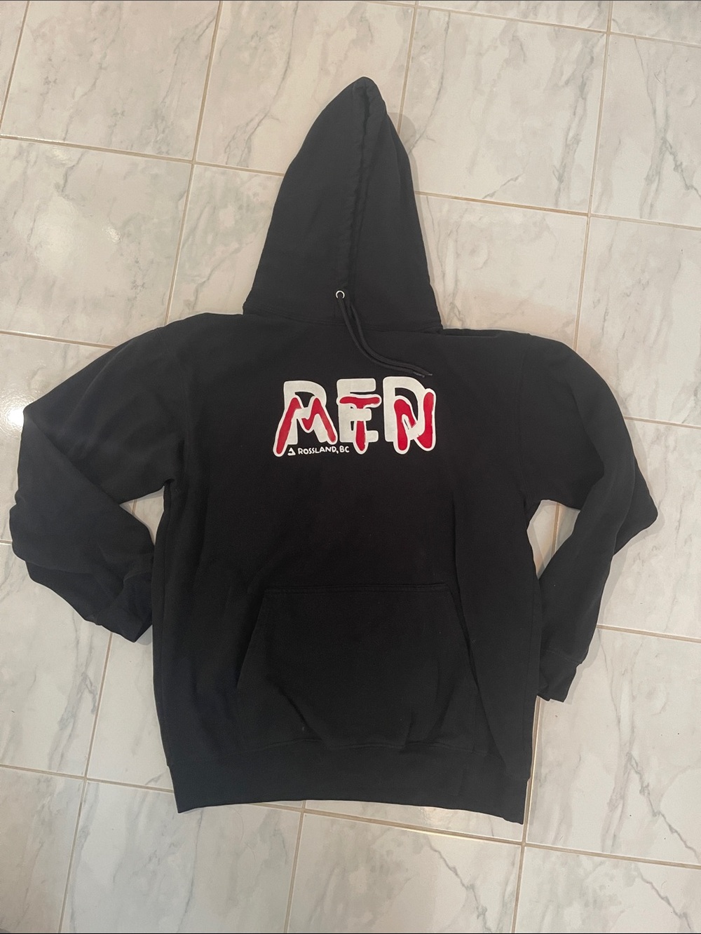 Black Hoodie red MTN Rossland ,BC.  EUC!